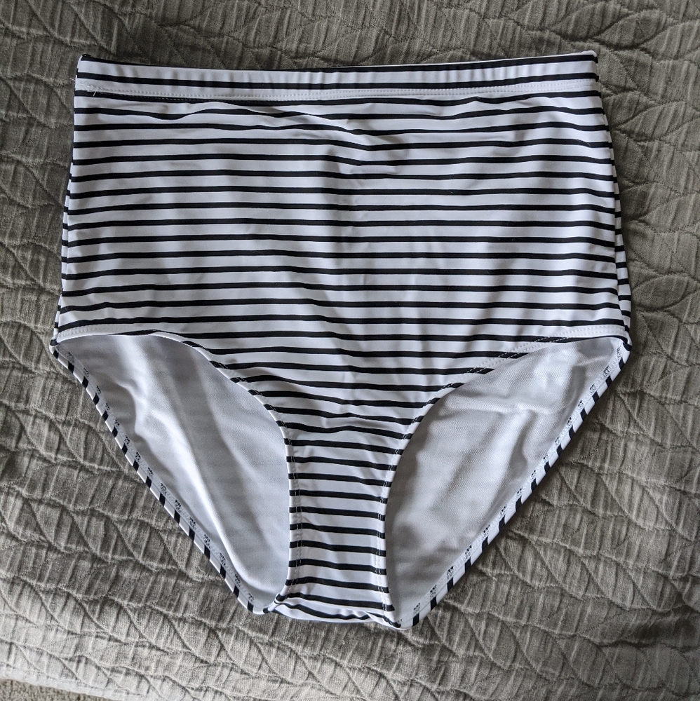 NWT Janela Bay Medium Stripe High Waisted Bottoms